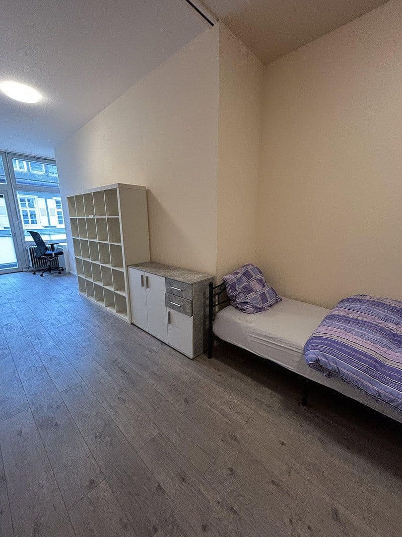 Predaj bytu 7-izbový 178 m², Karlsruhe, Bádensko-Wurttembersko Predaj bytu 7-izbový 178 m², Karlsruhe, Bádensko-Wurttembersko