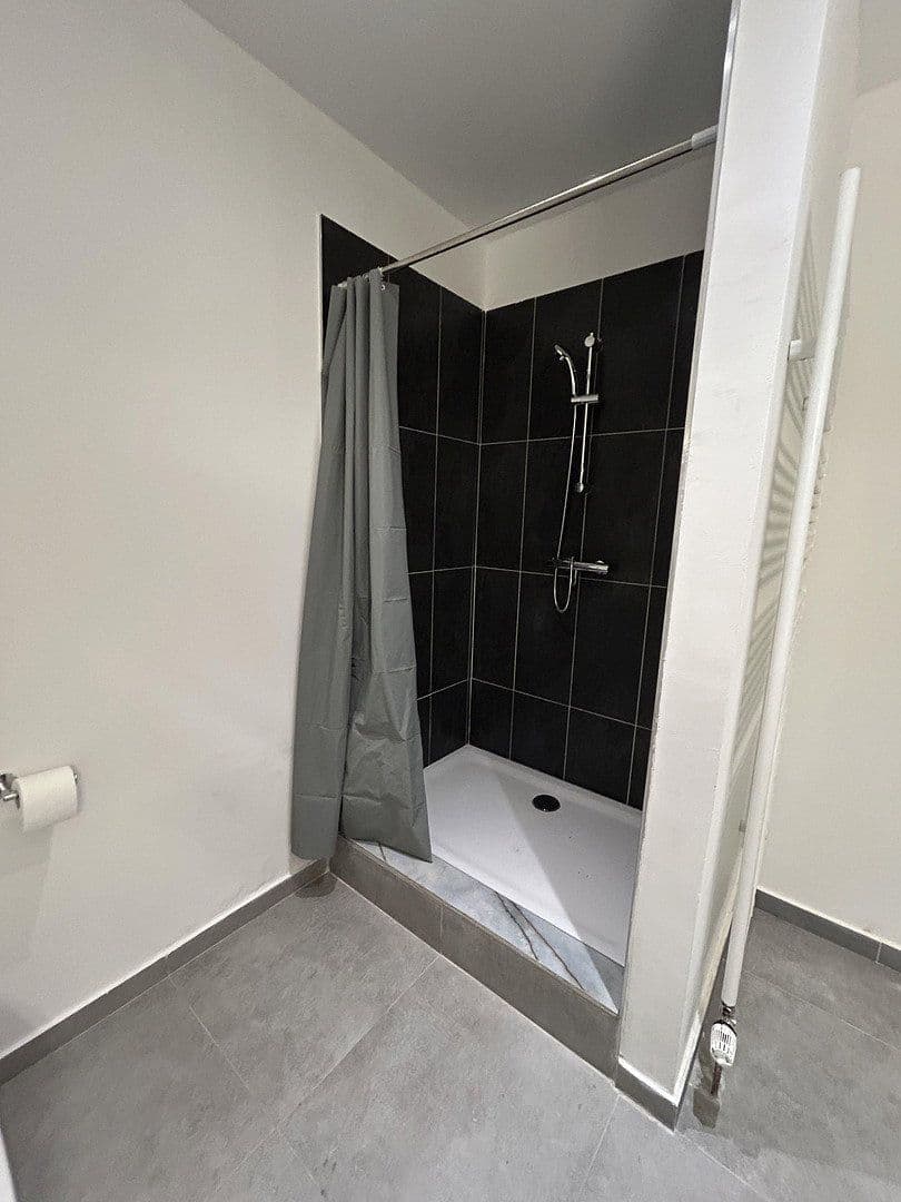 Predaj bytu 7-izbový 178 m², Karlsruhe, Bádensko-Wurttembersko Predaj bytu 7-izbový 178 m², Karlsruhe, Bádensko-Wurttembersko