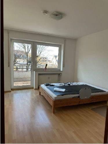 Prenájom bytu 4-izbový 109 m², Tübingen, Bádensko-Wurttembersko Prenájom bytu 4-izbový 109 m², Tübingen, Bádensko-Wurttembersko