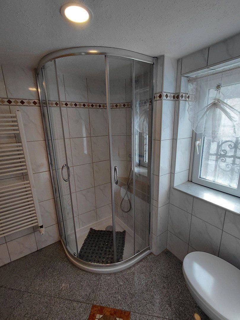 Prenájom domu 115 m², pozemok 99 m², Usingen, Hesensko Prenájom domu 115 m², pozemok 99 m², Usingen, Hesensko