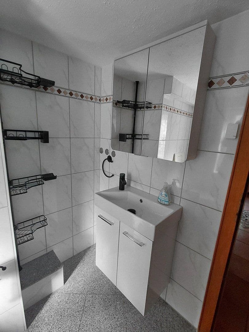 Prenájom domu 115 m², pozemok 99 m², Usingen, Hesensko Prenájom domu 115 m², pozemok 99 m², Usingen, Hesensko