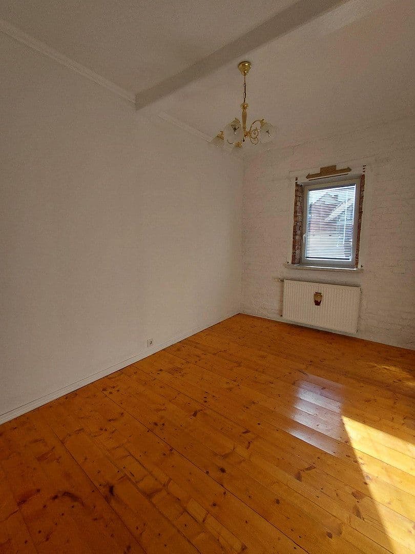 Prenájom domu 115 m², pozemok 99 m², Usingen, Hesensko Prenájom domu 115 m², pozemok 99 m², Usingen, Hesensko