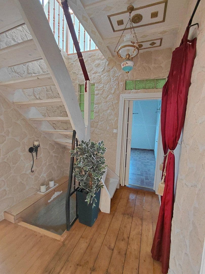 Prenájom domu 115 m², pozemok 99 m², Usingen, Hesensko Prenájom domu 115 m², pozemok 99 m², Usingen, Hesensko