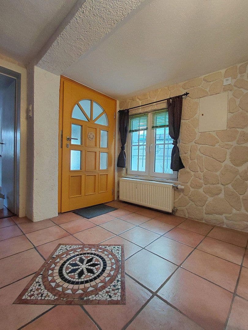 Prenájom domu 115 m², pozemok 99 m², Usingen, Hesensko Prenájom domu 115 m², pozemok 99 m², Usingen, Hesensko