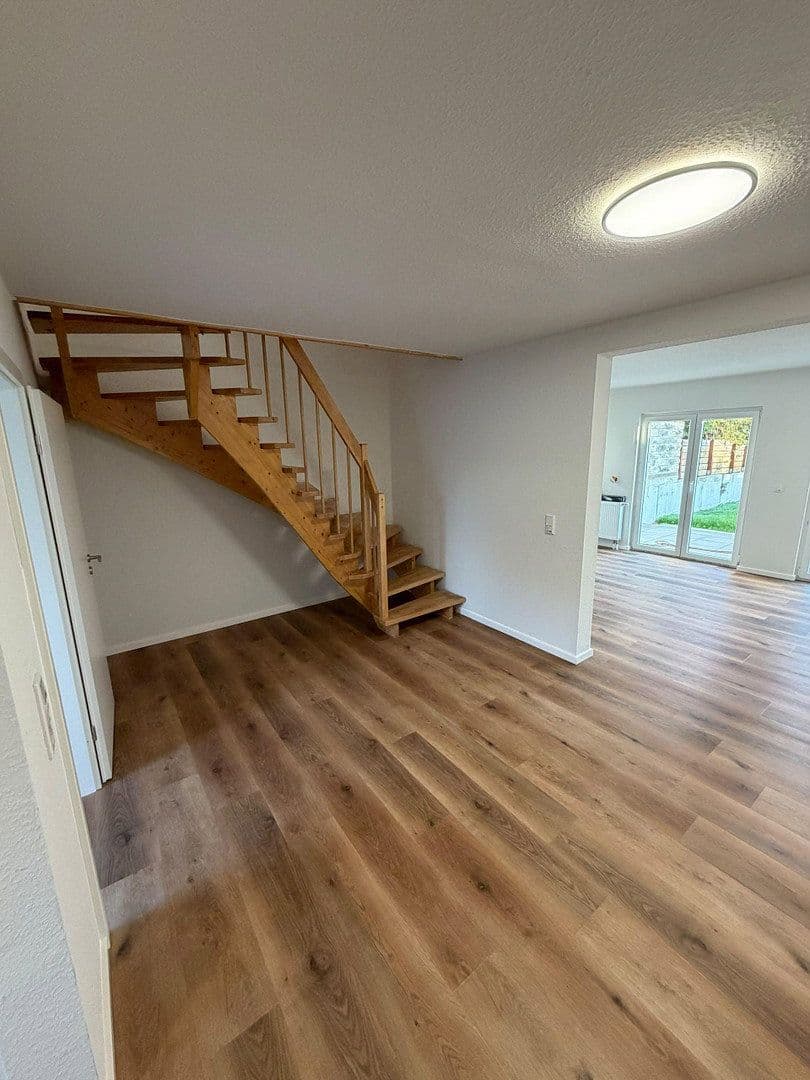 Predaj domu 125 m², pozemok 204 m², Clara-Schumann-Straße 4, Riedstadt, Hesensko Predaj domu 125 m², pozemok 204 m², Clara-Schumann-Straße 4, Riedstadt, Hesensko