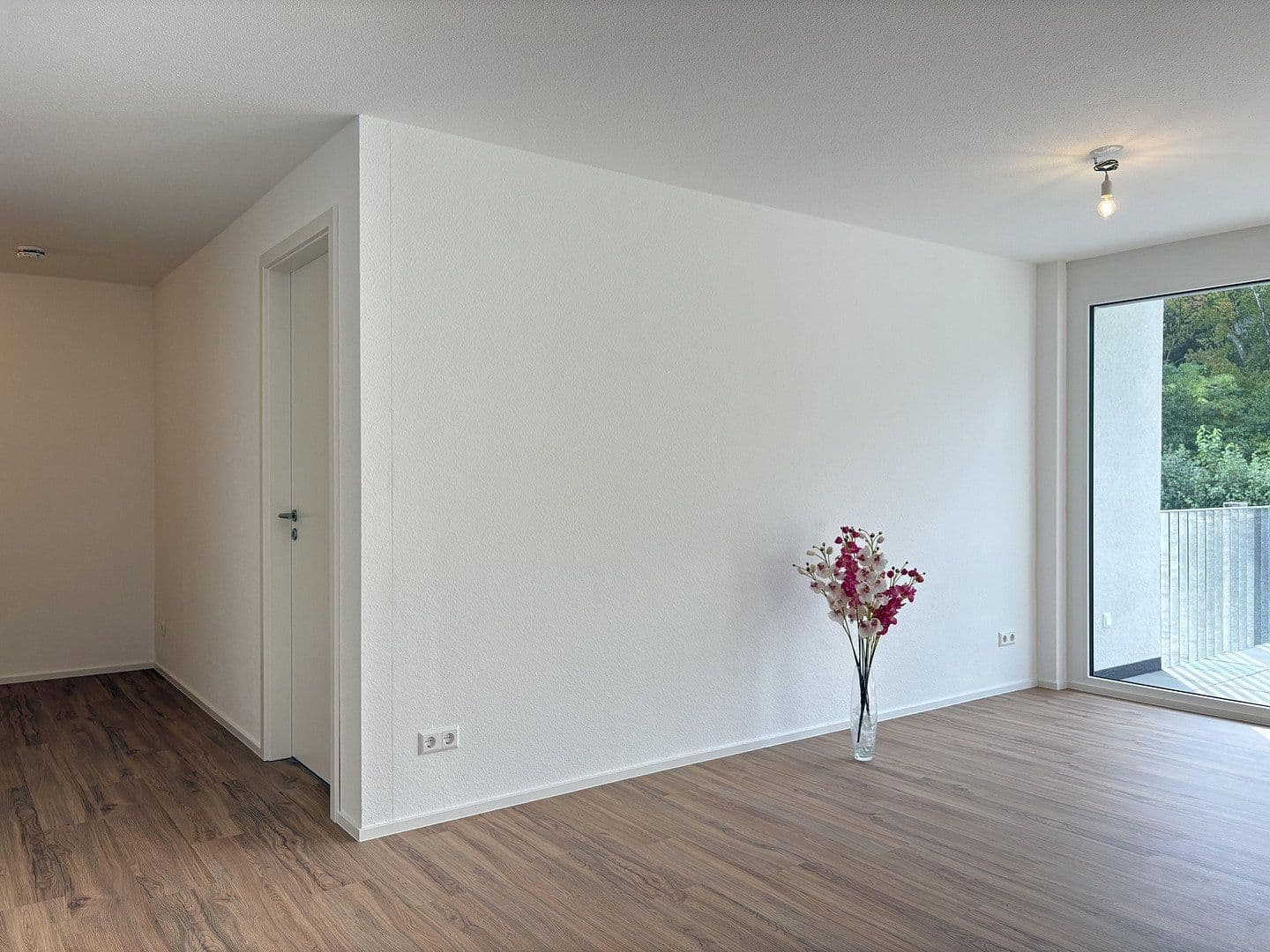 Prenájom bytu 2-izbový 67 m², Wendlinger Str. 45, Nürtingen, Bádensko-Wurttembersko Prenájom bytu 2-izbový 67 m², Wendlinger Str. 45, Nürtingen, Bádensko-Wurttembersko