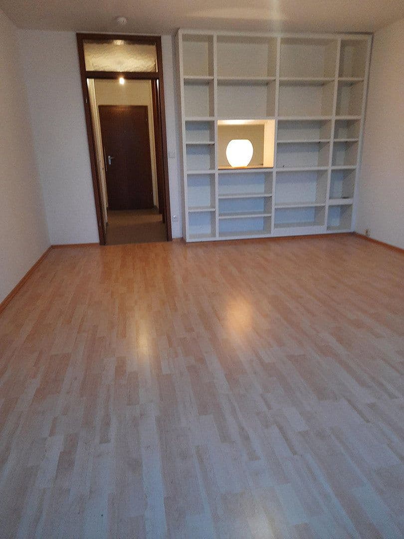 Prenájom bytu 1-izbový 33 m², München, Bavorsko Prenájom bytu 1-izbový 33 m², München, Bavorsko