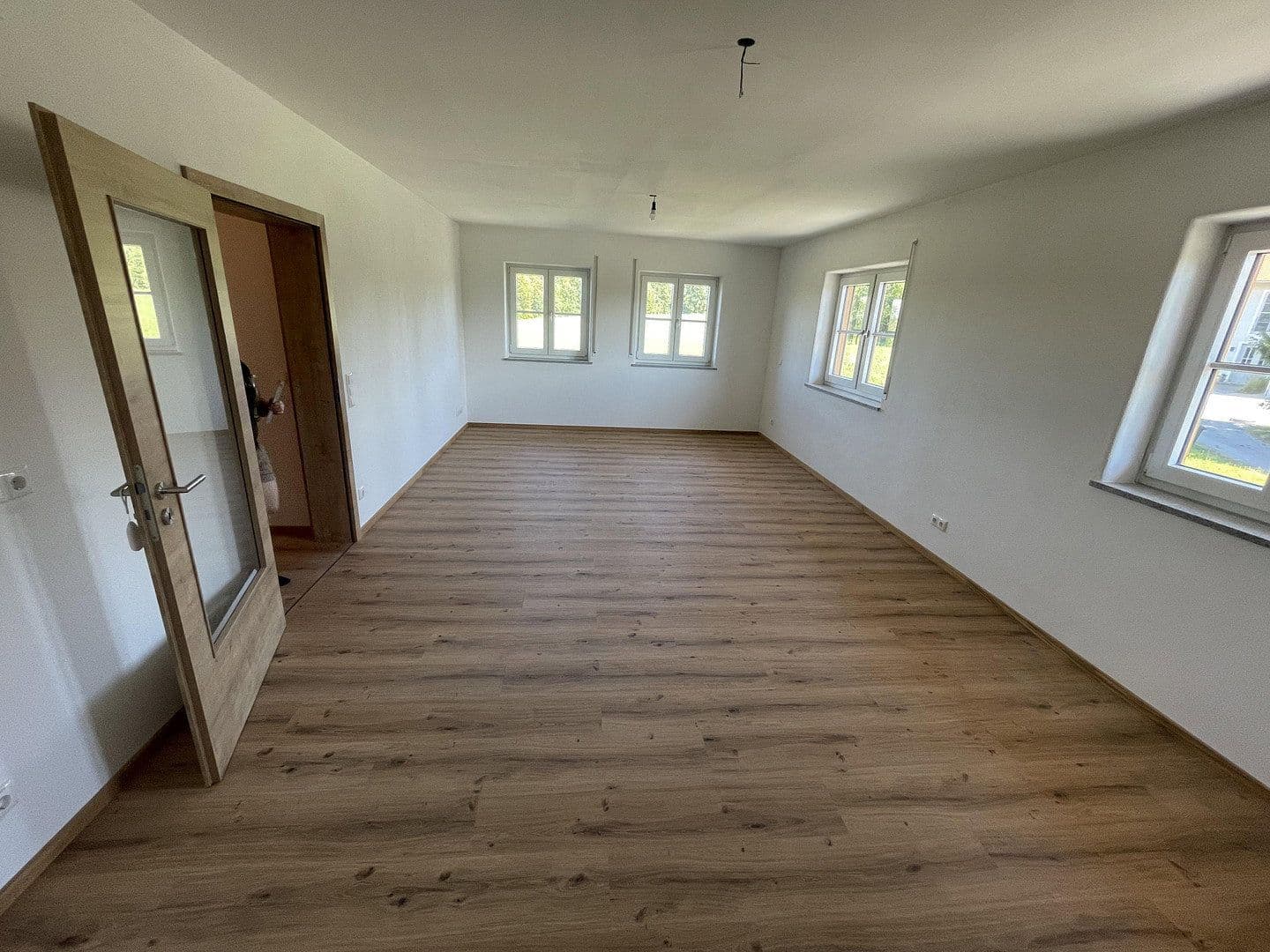 Prenájom bytu 4-izbový 103 m², Fridolfing, Bavorsko Prenájom bytu 4-izbový 103 m², Fridolfing, Bavorsko