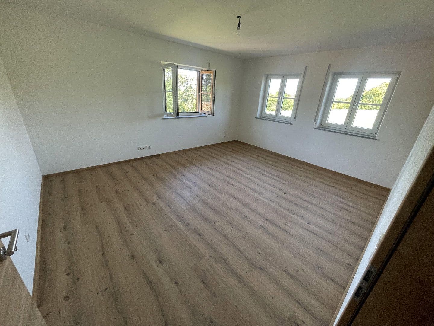 Prenájom bytu 4-izbový 103 m², Fridolfing, Bavorsko Prenájom bytu 4-izbový 103 m², Fridolfing, Bavorsko