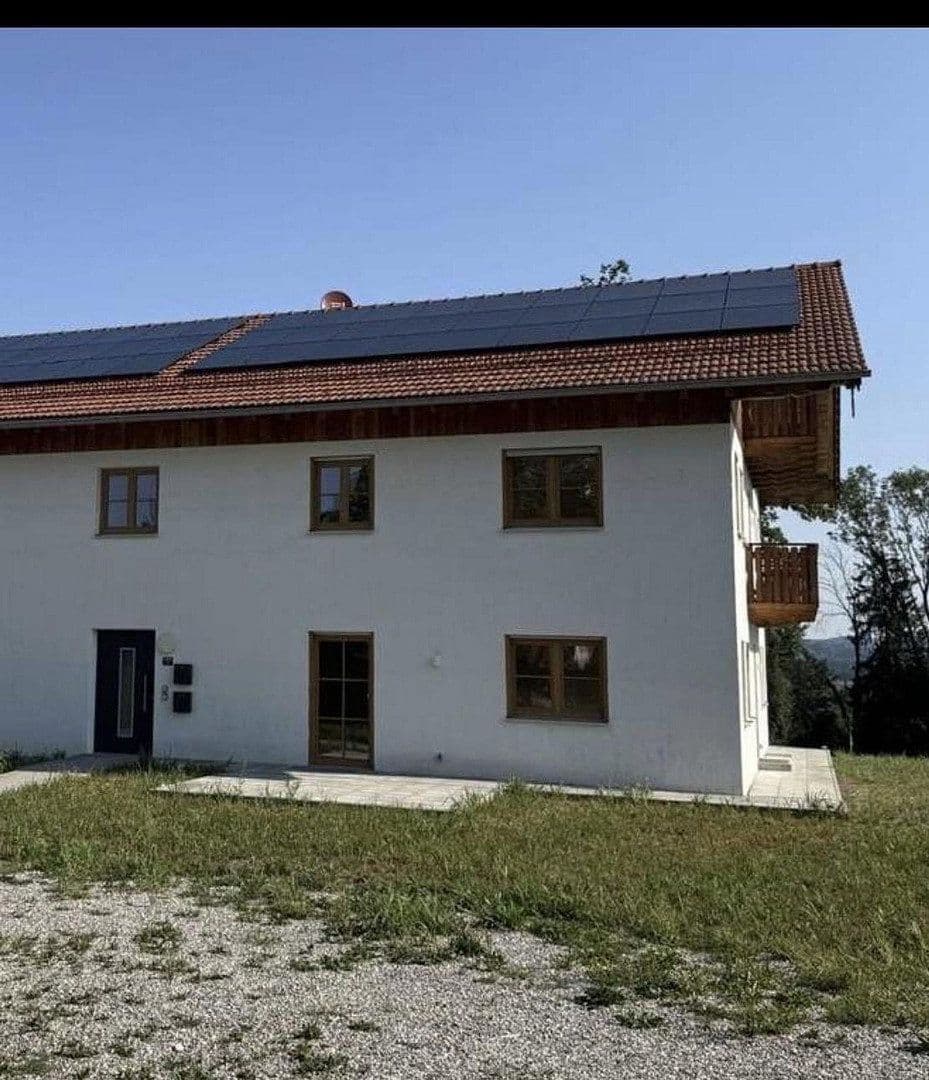 Prenájom bytu 4-izbový 103 m², Fridolfing, Bavorsko Prenájom bytu 4-izbový 103 m², Fridolfing, Bavorsko