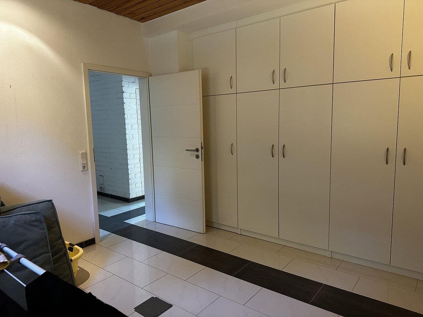 Predaj domu 140 m², pozemok 47.200 m², Kirchberg, Porýnie-Falcko Predaj domu 140 m², pozemok 47.200 m², Kirchberg, Porýnie-Falcko
