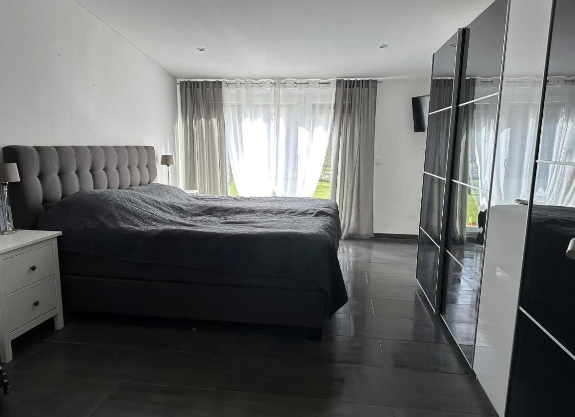Predaj domu 140 m², pozemok 47.200 m², Kirchberg, Porýnie-Falcko Predaj domu 140 m², pozemok 47.200 m², Kirchberg, Porýnie-Falcko