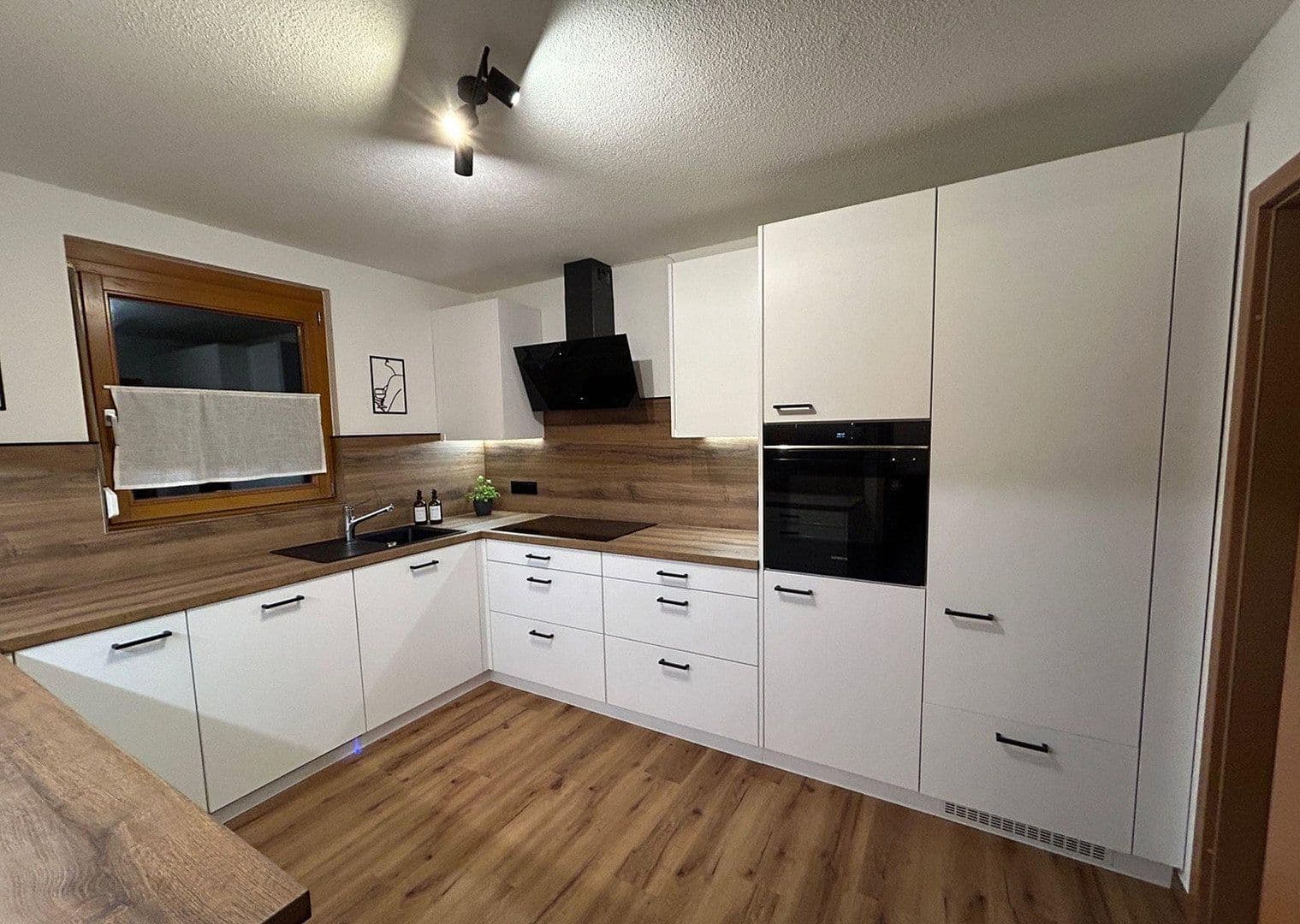 Prenájom bytu 3-izbový 116 m², Bad Säckingen, Bádensko-Wurttembersko Prenájom bytu 3-izbový 116 m², Bad Säckingen, Bádensko-Wurttembersko