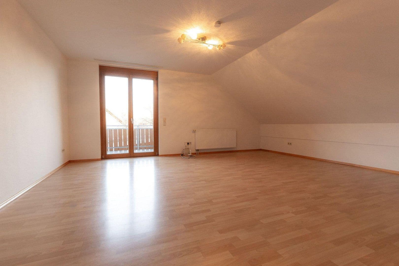 Prenájom bytu 3-izbový 116 m², Bad Säckingen, Bádensko-Wurttembersko Prenájom bytu 3-izbový 116 m², Bad Säckingen, Bádensko-Wurttembersko
