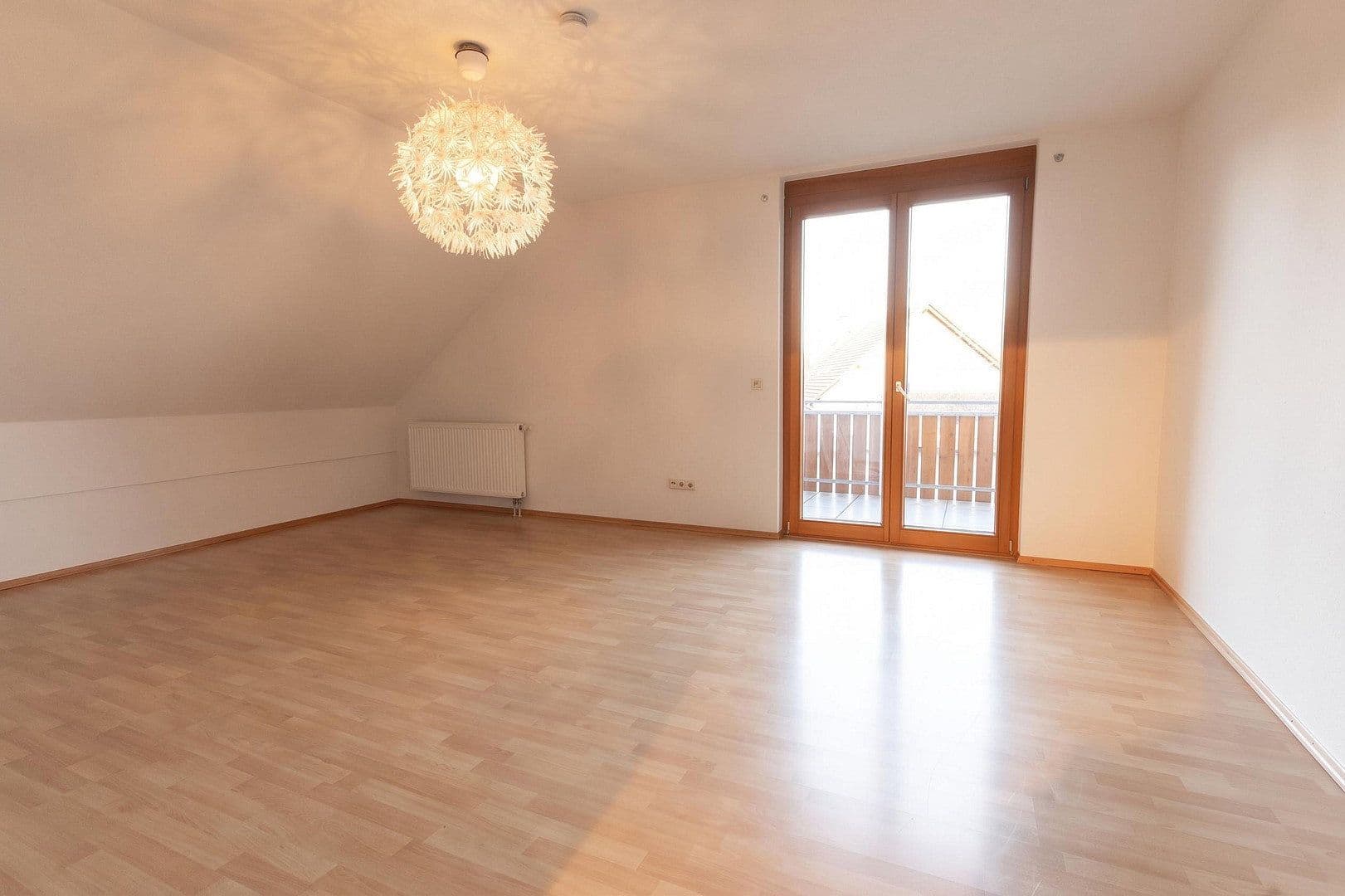 Prenájom bytu 3-izbový 116 m², Bad Säckingen, Bádensko-Wurttembersko Prenájom bytu 3-izbový 116 m², Bad Säckingen, Bádensko-Wurttembersko