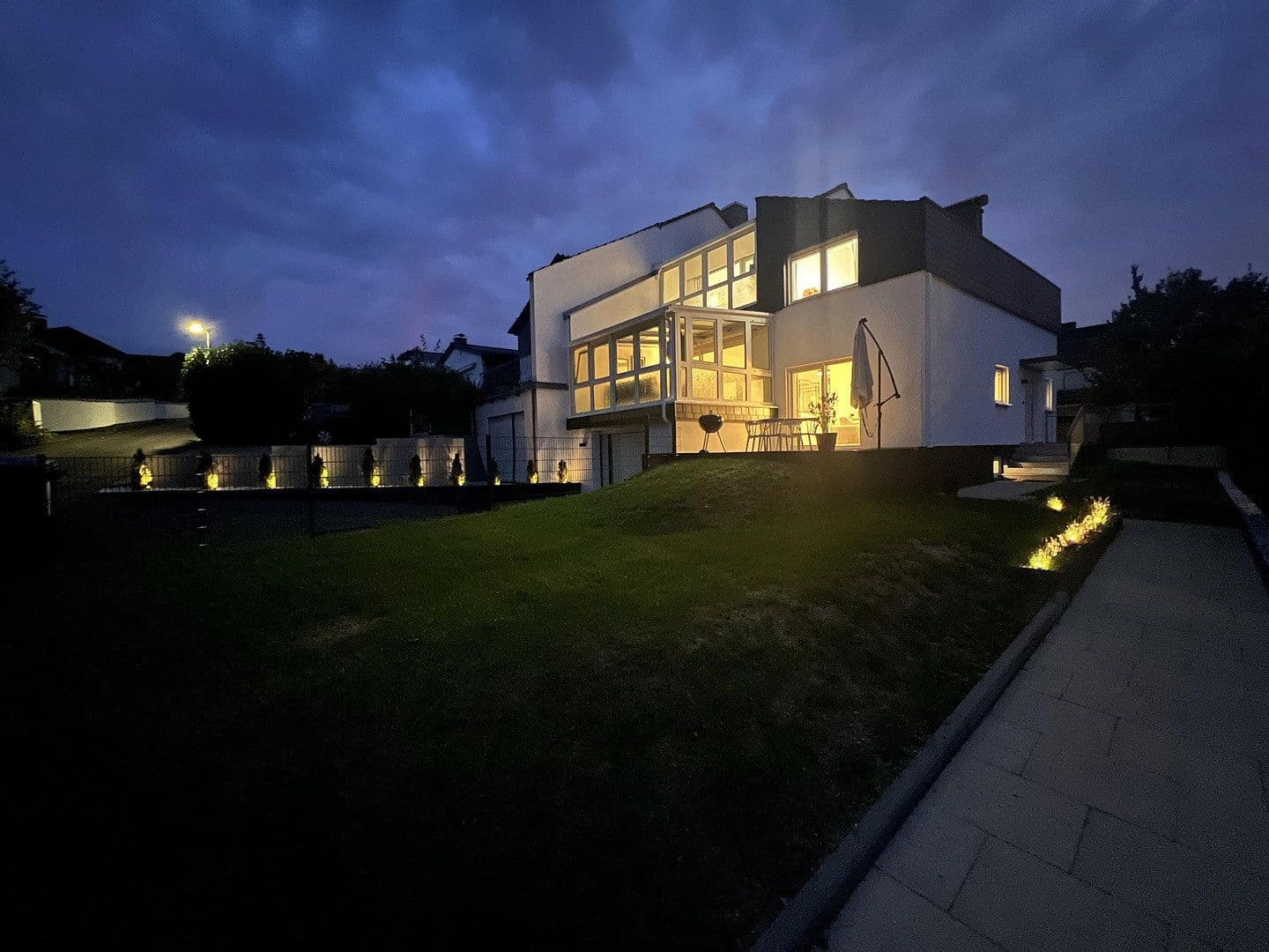 Predaj domu 138 m², pozemok 400 m², Neu-Anspach, Hesensko Predaj domu 138 m², pozemok 400 m², Neu-Anspach, Hesensko