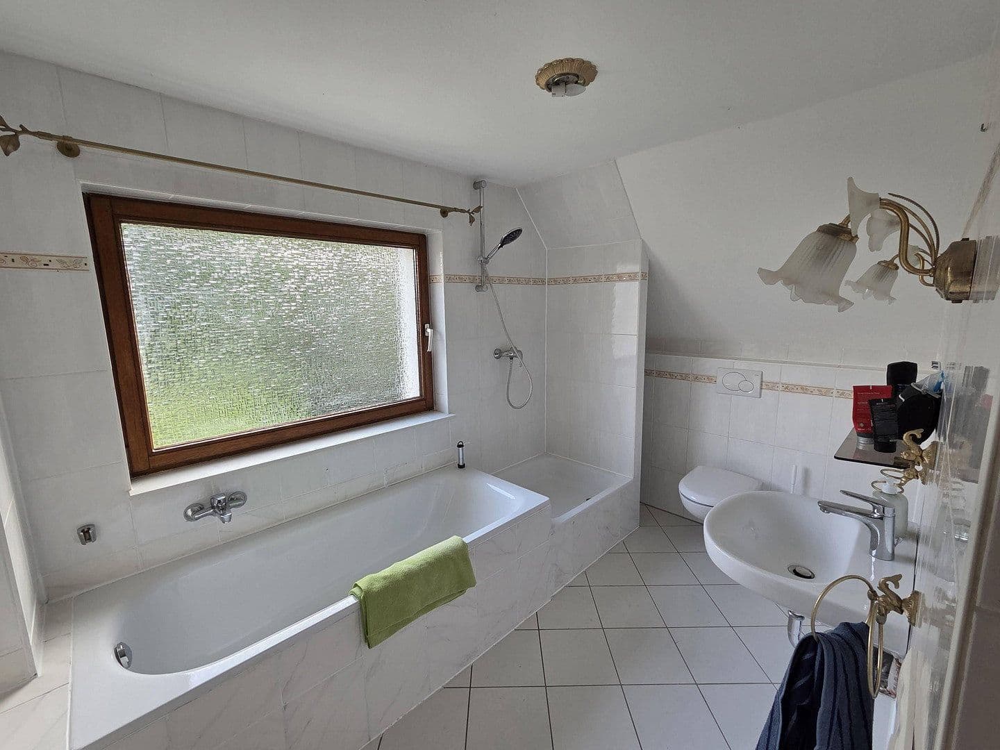 Prenájom domu 122 m², pozemok 1.069 m², Hopfenberg 39, Buchholz in der Nordheide, Dolné Sasko Prenájom domu 122 m², pozemok 1.069 m², Hopfenberg 39, Buchholz in der Nordheide, Dolné Sasko