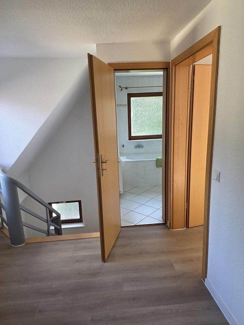 Prenájom domu 122 m², pozemok 1.069 m², Hopfenberg 39, Buchholz in der Nordheide, Dolné Sasko Prenájom domu 122 m², pozemok 1.069 m², Hopfenberg 39, Buchholz in der Nordheide, Dolné Sasko