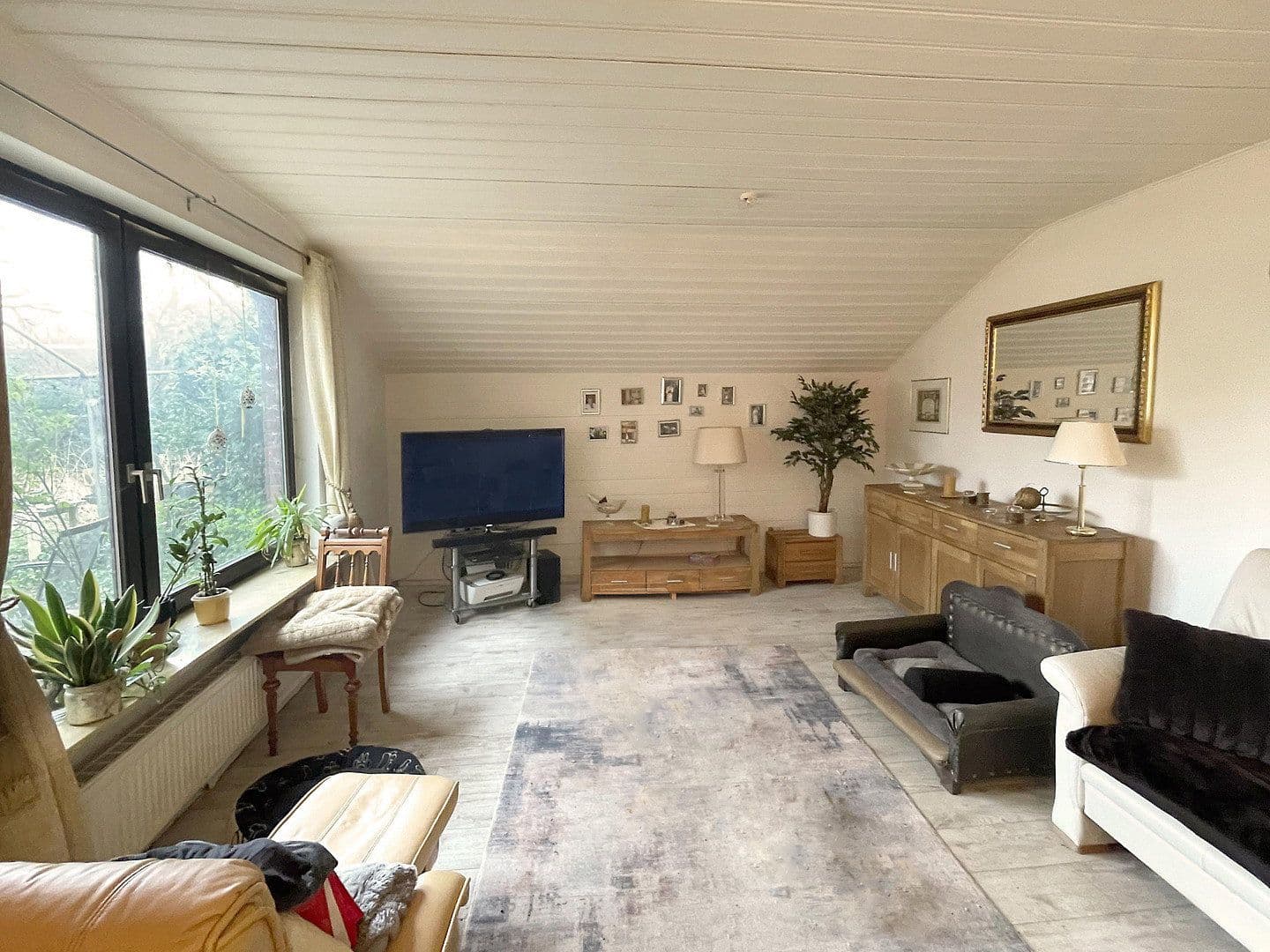Predaj domu 135 m², pozemok 14.013 m², Bremervörde, Dolné Sasko Predaj domu 135 m², pozemok 14.013 m², Bremervörde, Dolné Sasko