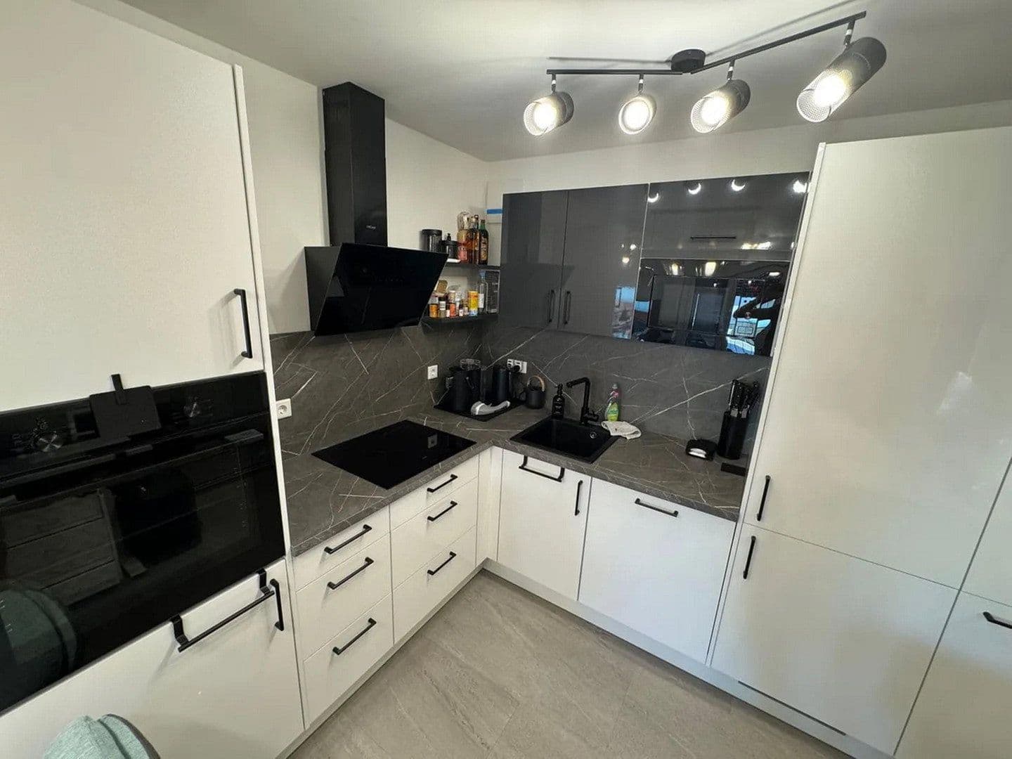 Prenájom bytu 2-izbový 46 m², Regensburg, Bavorsko Prenájom bytu 2-izbový 46 m², Regensburg, Bavorsko