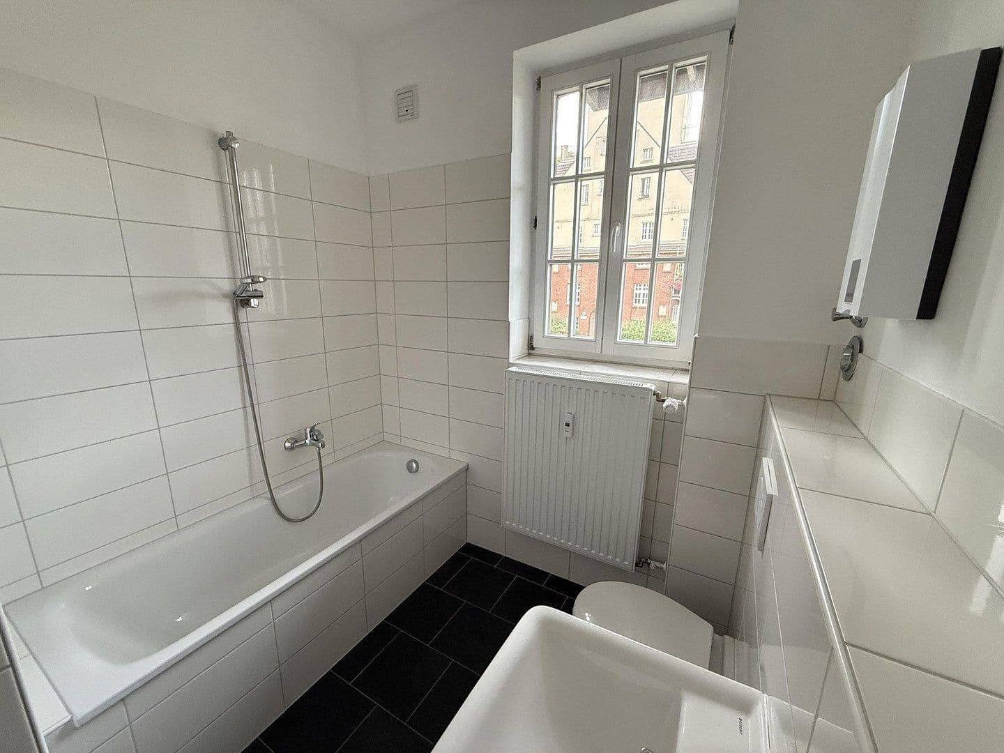 Prenájom bytu 2-izbový 56 m², Am Himgesberg 9, Duisburg, Severné Porýnie - Westfálsko Prenájom bytu 2-izbový 56 m², Am Himgesberg 9, Duisburg, Severné Porýnie - Westfálsko