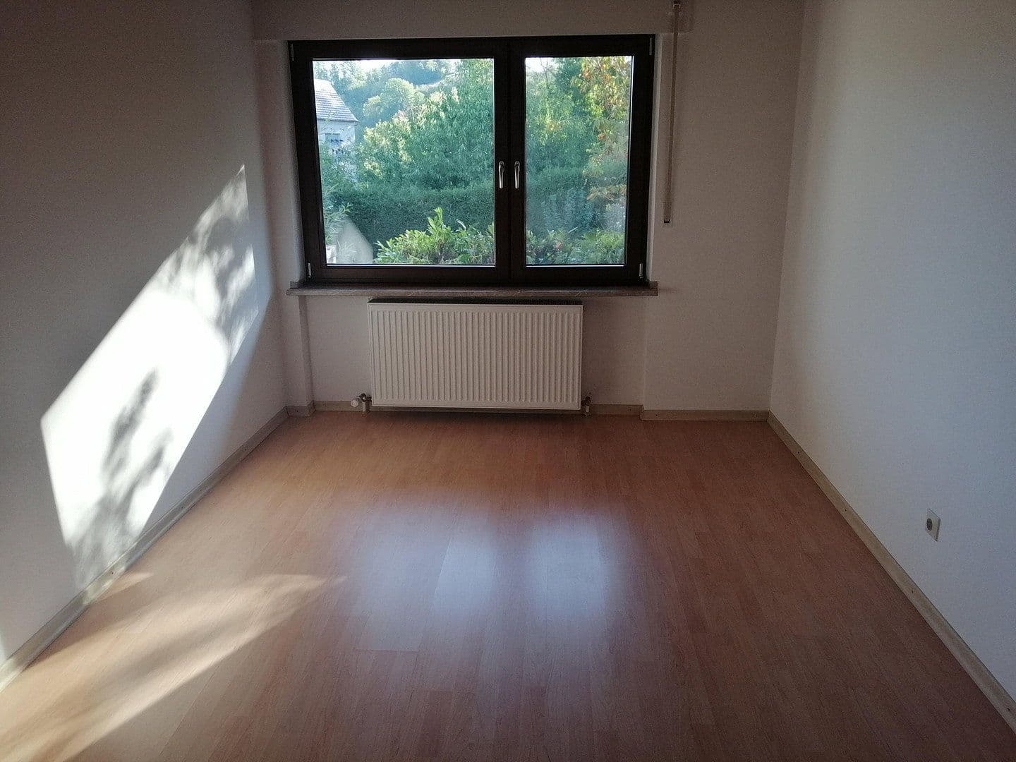 Prenájom bytu 3-izbový 92 m², Pfedelbach, Bádensko-Wurttembersko Prenájom bytu 3-izbový 92 m², Pfedelbach, Bádensko-Wurttembersko