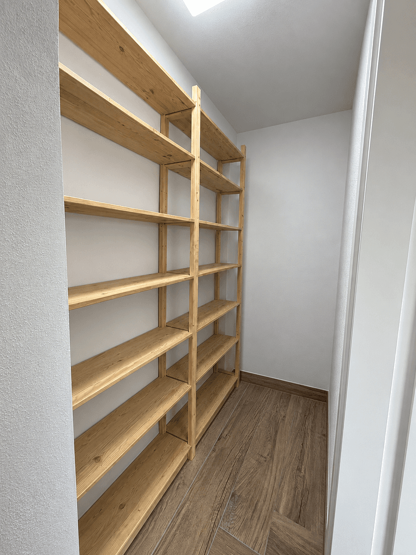 Prenájom bytu 5-izbový 145 m², Deuerling, Bavorsko Prenájom bytu 5-izbový 145 m², Deuerling, Bavorsko