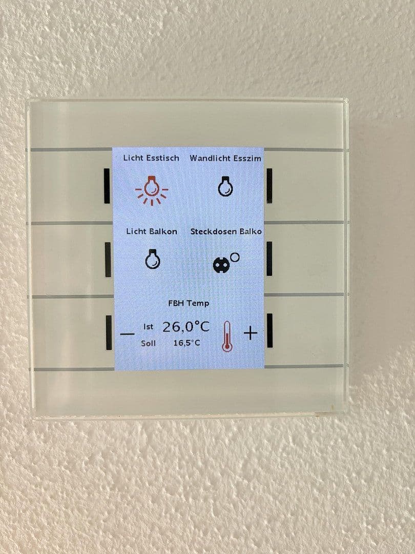 Prenájom bytu 5-izbový 145 m², Deuerling, Bavorsko Prenájom bytu 5-izbový 145 m², Deuerling, Bavorsko
