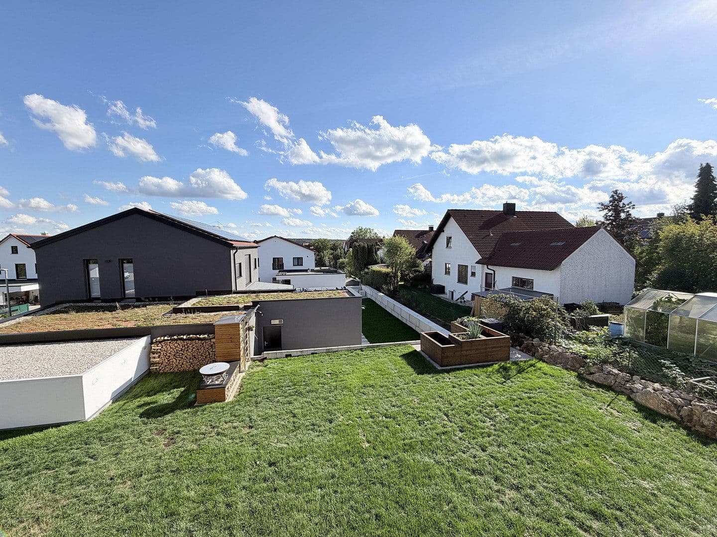 Prenájom bytu 5-izbový 145 m², Deuerling, Bavorsko Prenájom bytu 5-izbový 145 m², Deuerling, Bavorsko