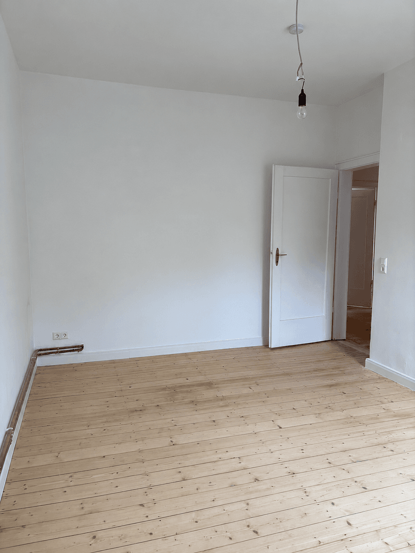 Prenájom bytu 3-izbový 93 m², Hannover, Dolné Sasko Prenájom bytu 3-izbový 93 m², Hannover, Dolné Sasko