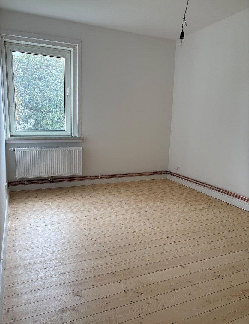Prenájom bytu 3-izbový 93 m², Hannover, Dolné Sasko Prenájom bytu 3-izbový 93 m², Hannover, Dolné Sasko