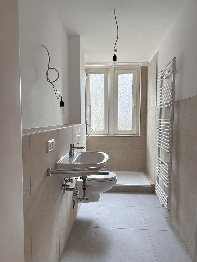 Prenájom bytu 3-izbový 93 m², Hannover, Dolné Sasko Prenájom bytu 3-izbový 93 m², Hannover, Dolné Sasko