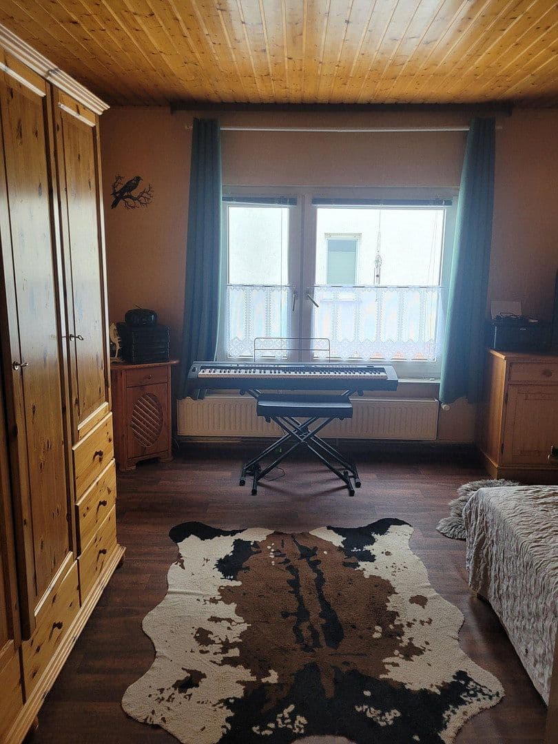 Predaj domu 155 m², pozemok 1.002 m², Bodenfelde, Dolné Sasko Predaj domu 155 m², pozemok 1.002 m², Bodenfelde, Dolné Sasko