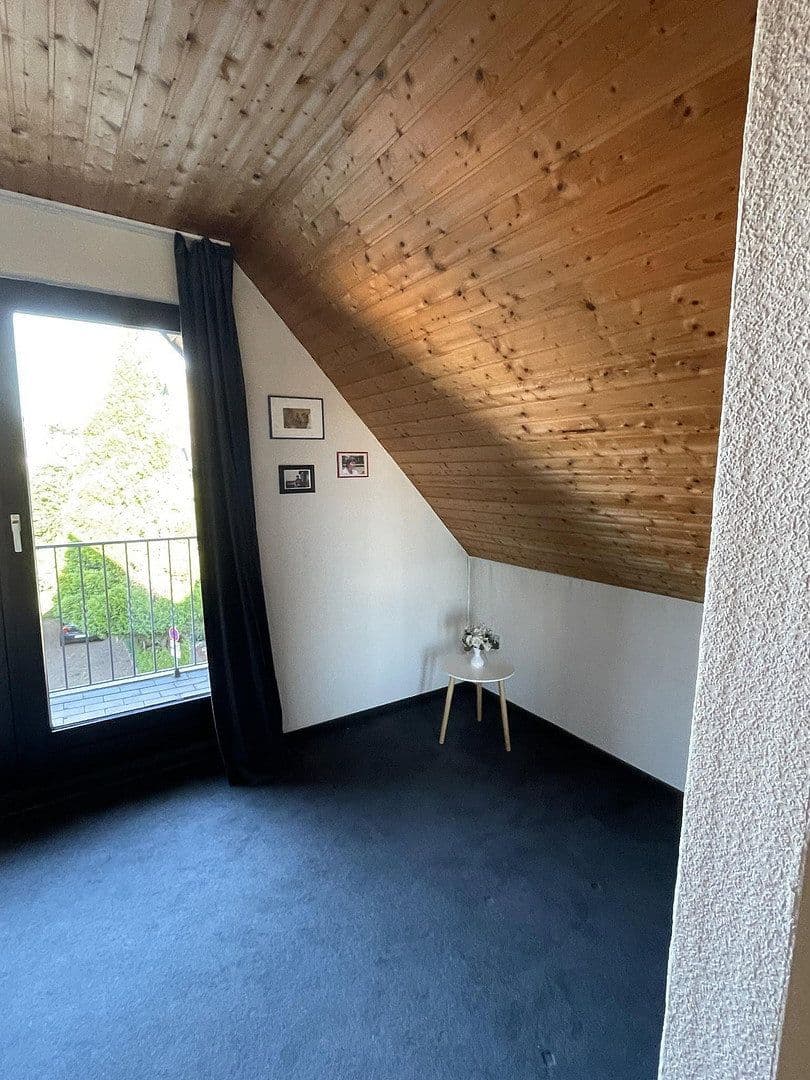 Predaj domu 146 m², pozemok 282 m², Oberhausen, Severné Porýnie - Westfálsko Predaj domu 146 m², pozemok 282 m², Oberhausen, Severné Porýnie - Westfálsko