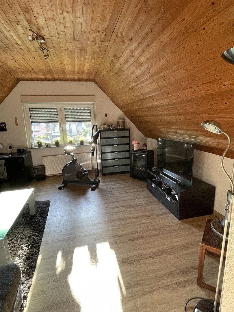 Predaj domu 146 m², pozemok 282 m², Oberhausen, Severné Porýnie - Westfálsko Predaj domu 146 m², pozemok 282 m², Oberhausen, Severné Porýnie - Westfálsko