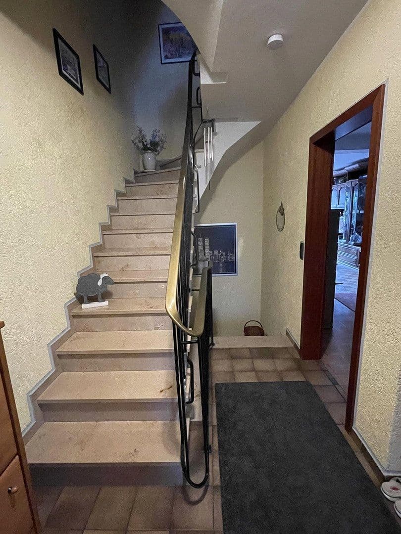 Predaj domu 146 m², pozemok 282 m², Oberhausen, Severné Porýnie - Westfálsko Predaj domu 146 m², pozemok 282 m², Oberhausen, Severné Porýnie - Westfálsko