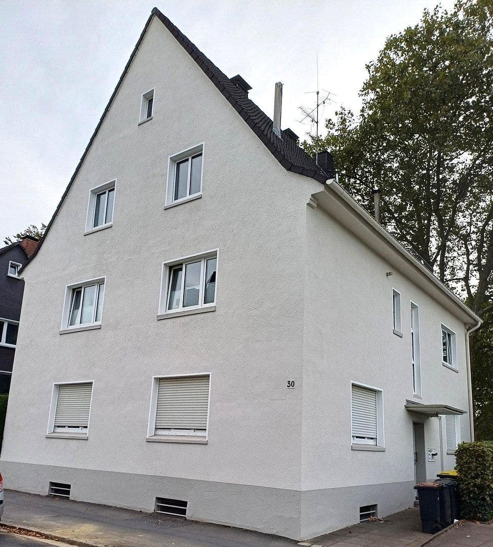 Prenájom bytu 4-izbový 101 m², Westricher Str. 30, Dortmund, Severné Porýnie - Westfálsko Prenájom bytu 4-izbový 101 m², Westricher Str. 30, Dortmund, Severné Porýnie - Westfálsko