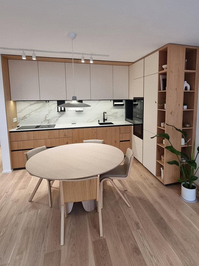 Predaj bytu 3-izbový 60 m², Berlin, Berlín Predaj bytu 3-izbový 60 m², Berlin, Berlín