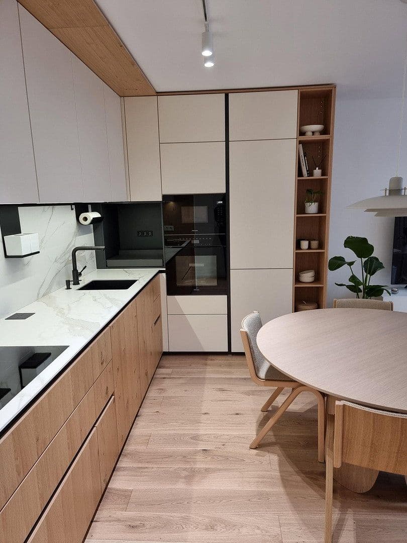 Predaj bytu 3-izbový 60 m², Berlin, Berlín Predaj bytu 3-izbový 60 m², Berlin, Berlín