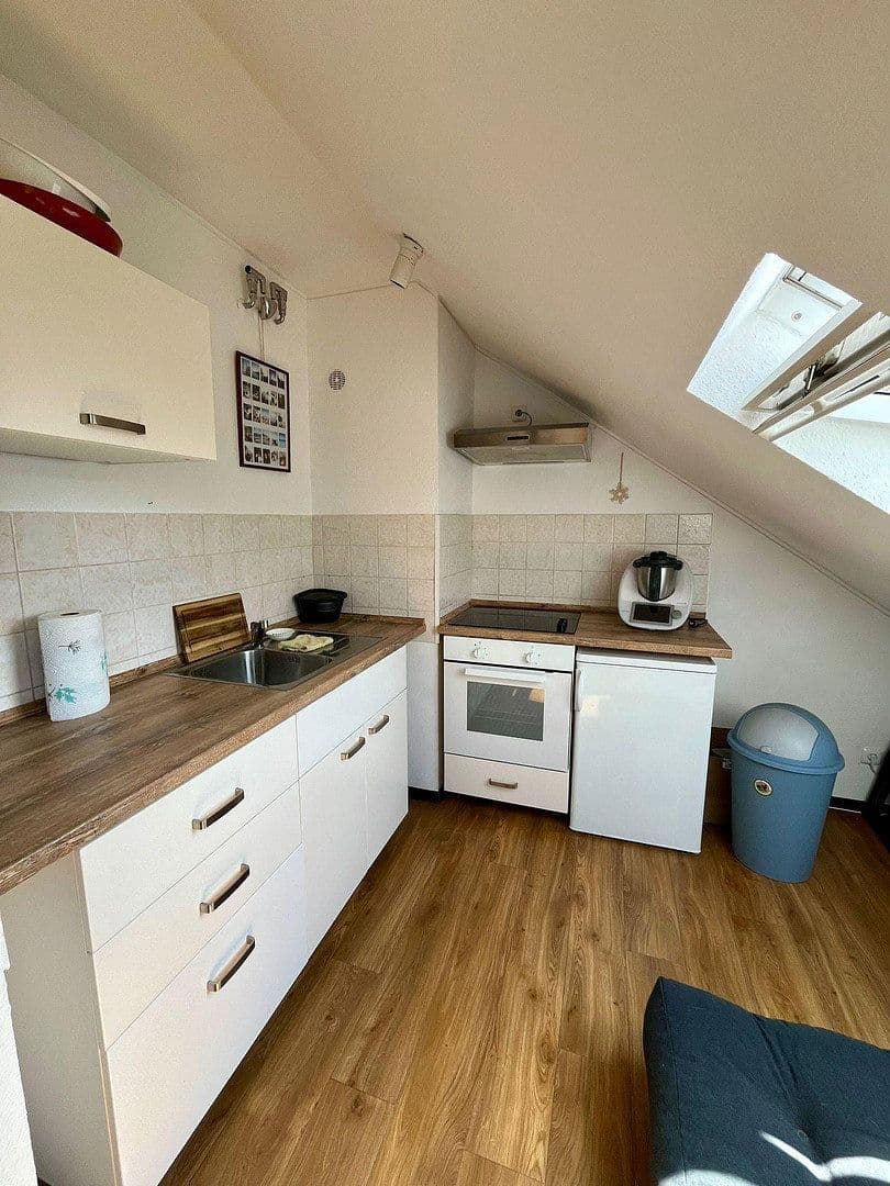 Prenájom bytu 1-izbový 43 m², Mönchengladbach, Severné Porýnie - Westfálsko Prenájom bytu 1-izbový 43 m², Mönchengladbach, Severné Porýnie - Westfálsko