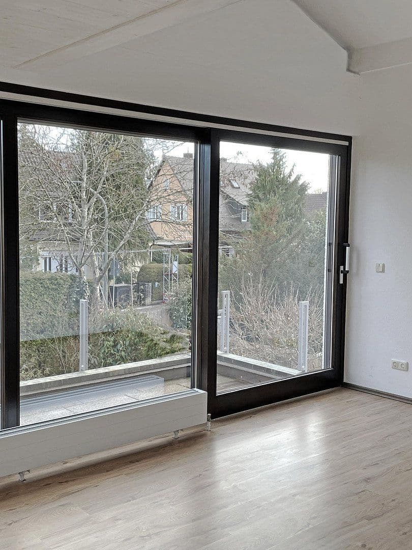 Prenájom domu 130 m², pozemok 360 m², München - Pasing-Obermenzing, Bavorsko Prenájom domu 130 m², pozemok 360 m², München - Pasing-Obermenzing, Bavorsko