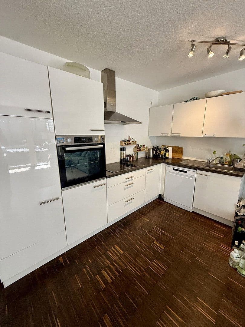 Prenájom bytu 2-izbový 77 m², Preißlerstraße, Nürnberg, Bavorsko Prenájom bytu 2-izbový 77 m², Preißlerstraße, Nürnberg, Bavorsko