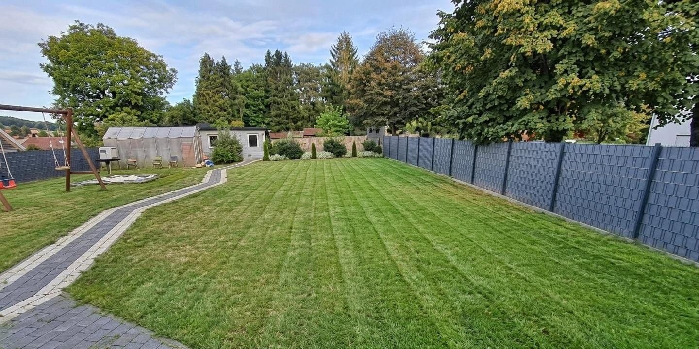 Predaj domu 432 m², pozemok 1.400 m², Pestalozzistraße 1, Schönenberg-Kübelberg, Porýnie-Falcko Predaj domu 432 m², pozemok 1.400 m², Pestalozzistraße 1, Schönenberg-Kübelberg, Porýnie-Falcko