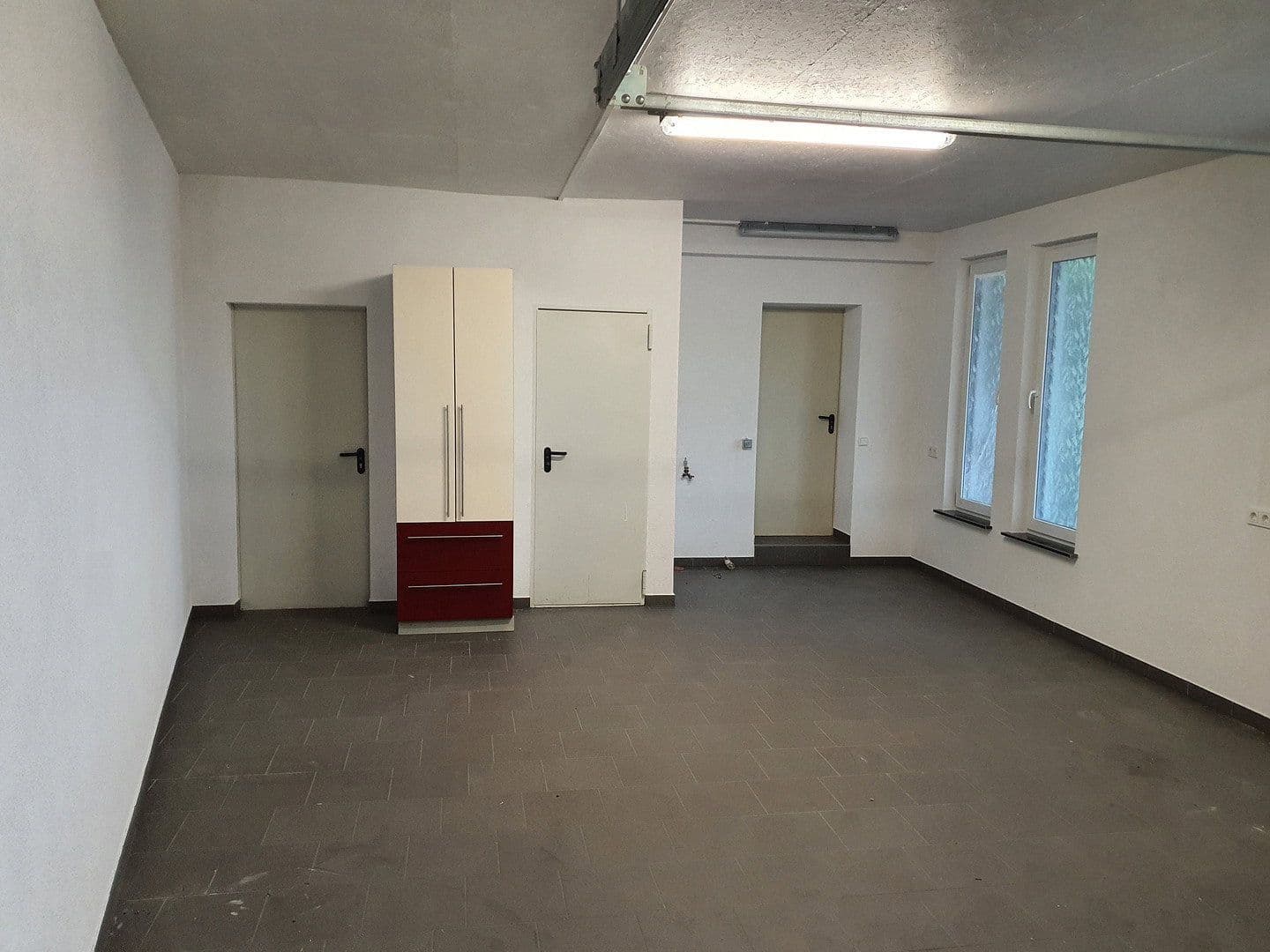 Predaj domu 432 m², pozemok 1.400 m², Pestalozzistraße 1, Schönenberg-Kübelberg, Porýnie-Falcko Predaj domu 432 m², pozemok 1.400 m², Pestalozzistraße 1, Schönenberg-Kübelberg, Porýnie-Falcko