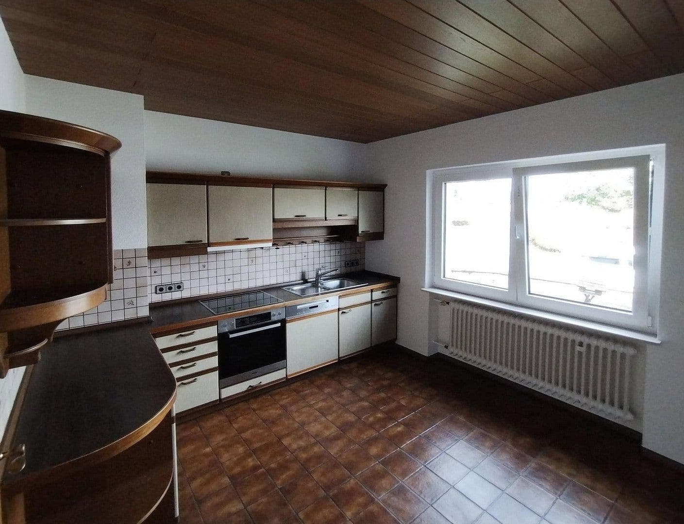 Prenájom bytu 3-izbový 105 m², Kleinostheim, Bavorsko Prenájom bytu 3-izbový 105 m², Kleinostheim, Bavorsko
