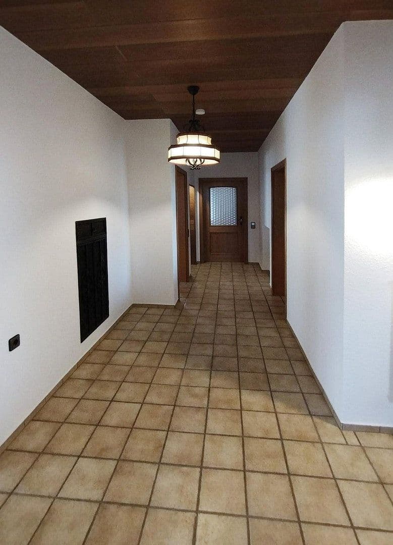 Prenájom bytu 3-izbový 105 m², Kleinostheim, Bavorsko Prenájom bytu 3-izbový 105 m², Kleinostheim, Bavorsko