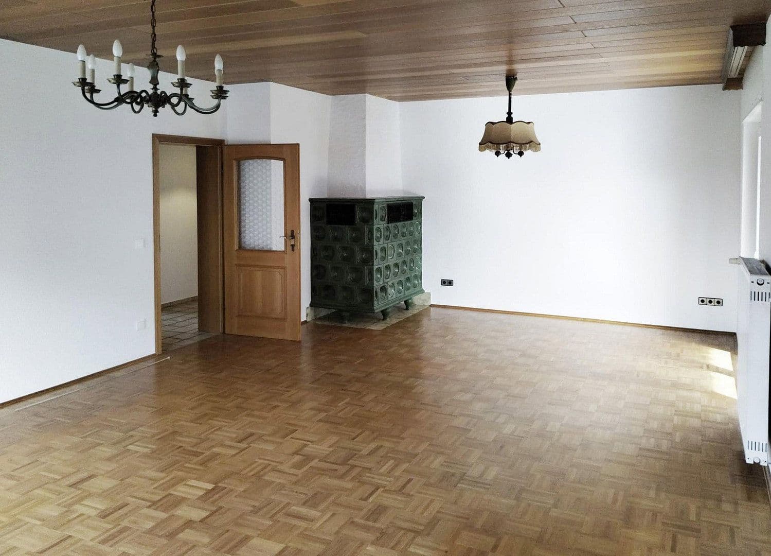 Prenájom bytu 3-izbový 105 m², Kleinostheim, Bavorsko Prenájom bytu 3-izbový 105 m², Kleinostheim, Bavorsko