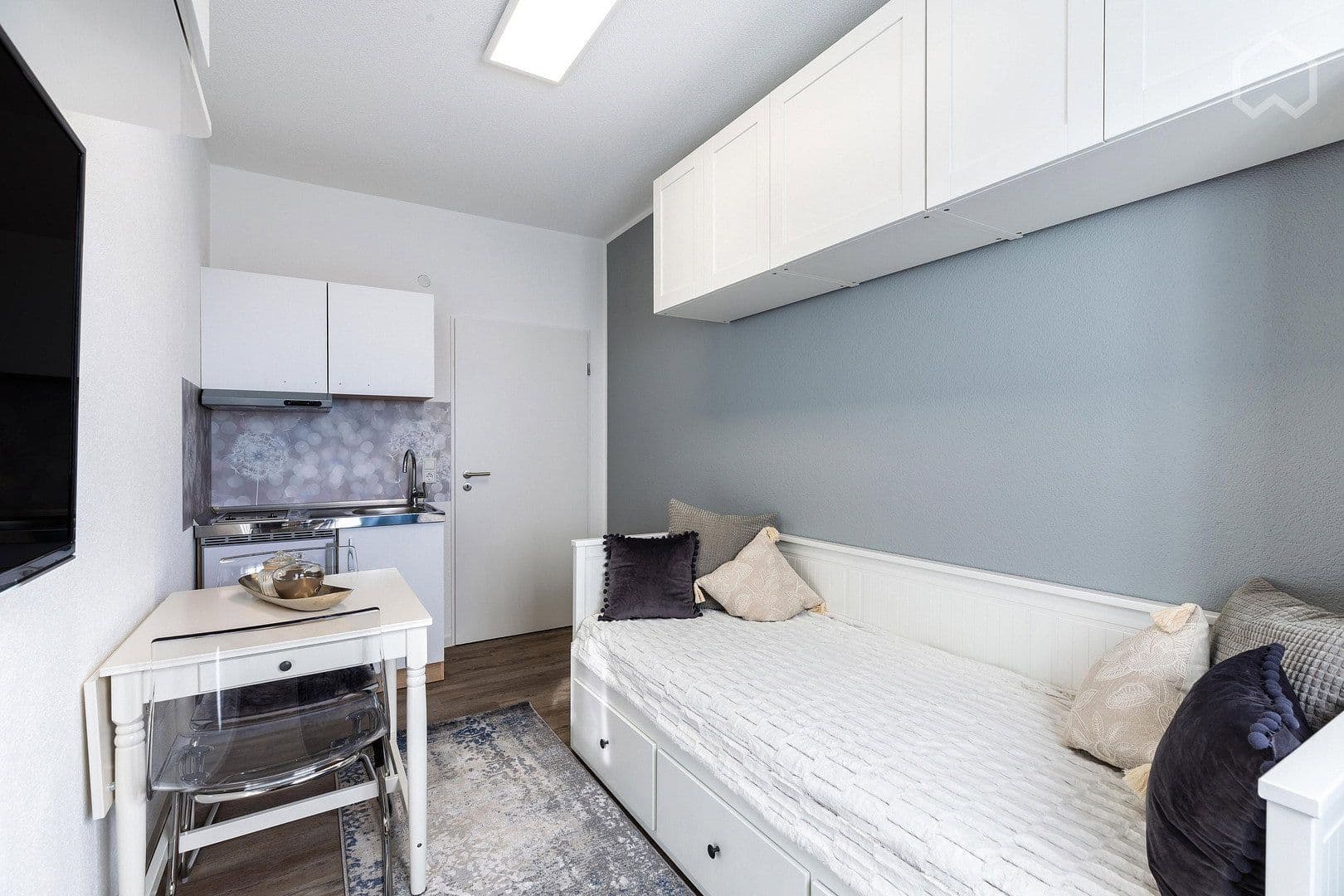 Prenájom bytu 1-izbový 16 m², Kronenstr. 16, Meersburg, Bádensko-Wurttembersko Prenájom bytu 1-izbový 16 m², Kronenstr. 16, Meersburg, Bádensko-Wurttembersko