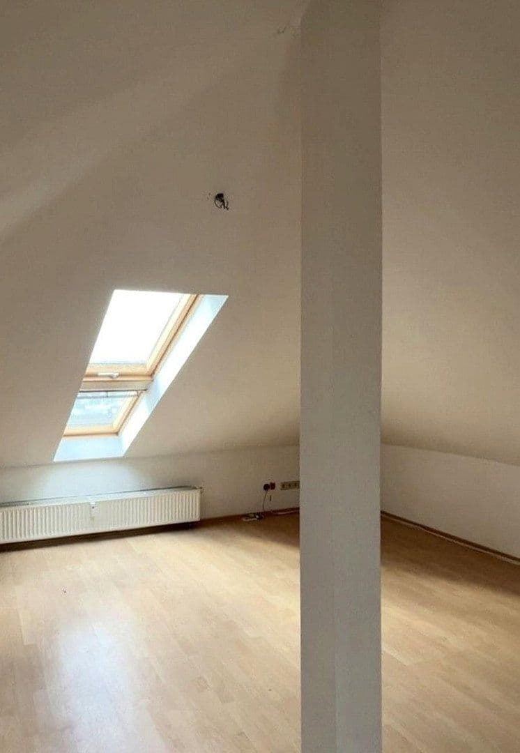 Prenájom bytu 3-izbový 74 m², Körnestraße 2, Freital, Sasko Prenájom bytu 3-izbový 74 m², Körnestraße 2, Freital, Sasko