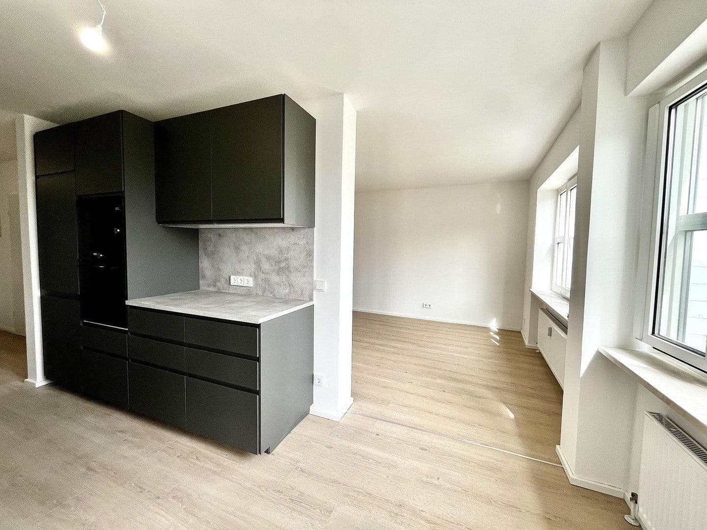 Predaj bytu 4-izbový 91 m², Rosa-Luxemburg-Platz 3, München, Bavorsko Predaj bytu 4-izbový 91 m², Rosa-Luxemburg-Platz 3, München, Bavorsko